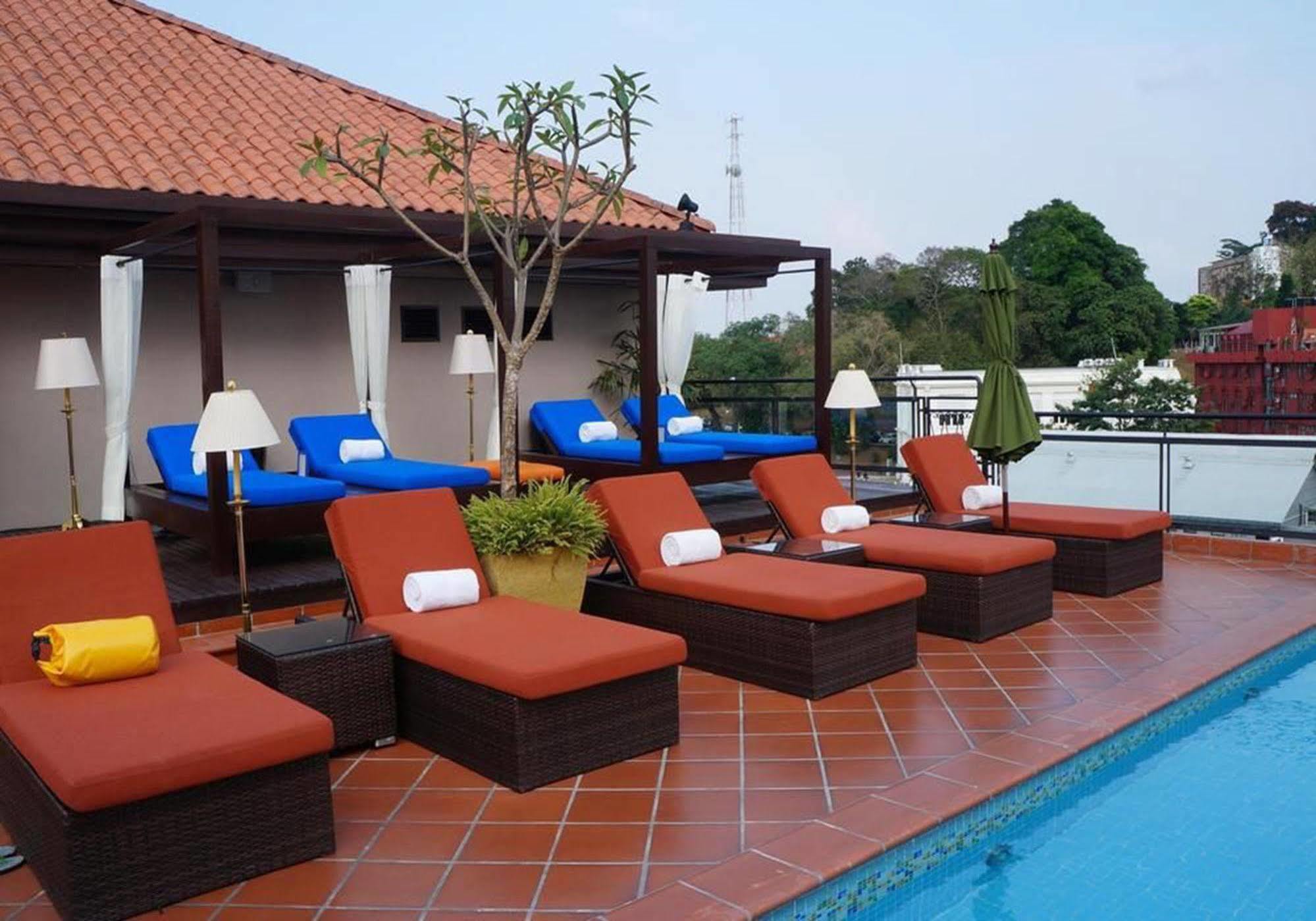 Casa Del Rio Melaka Hotel Exterior foto